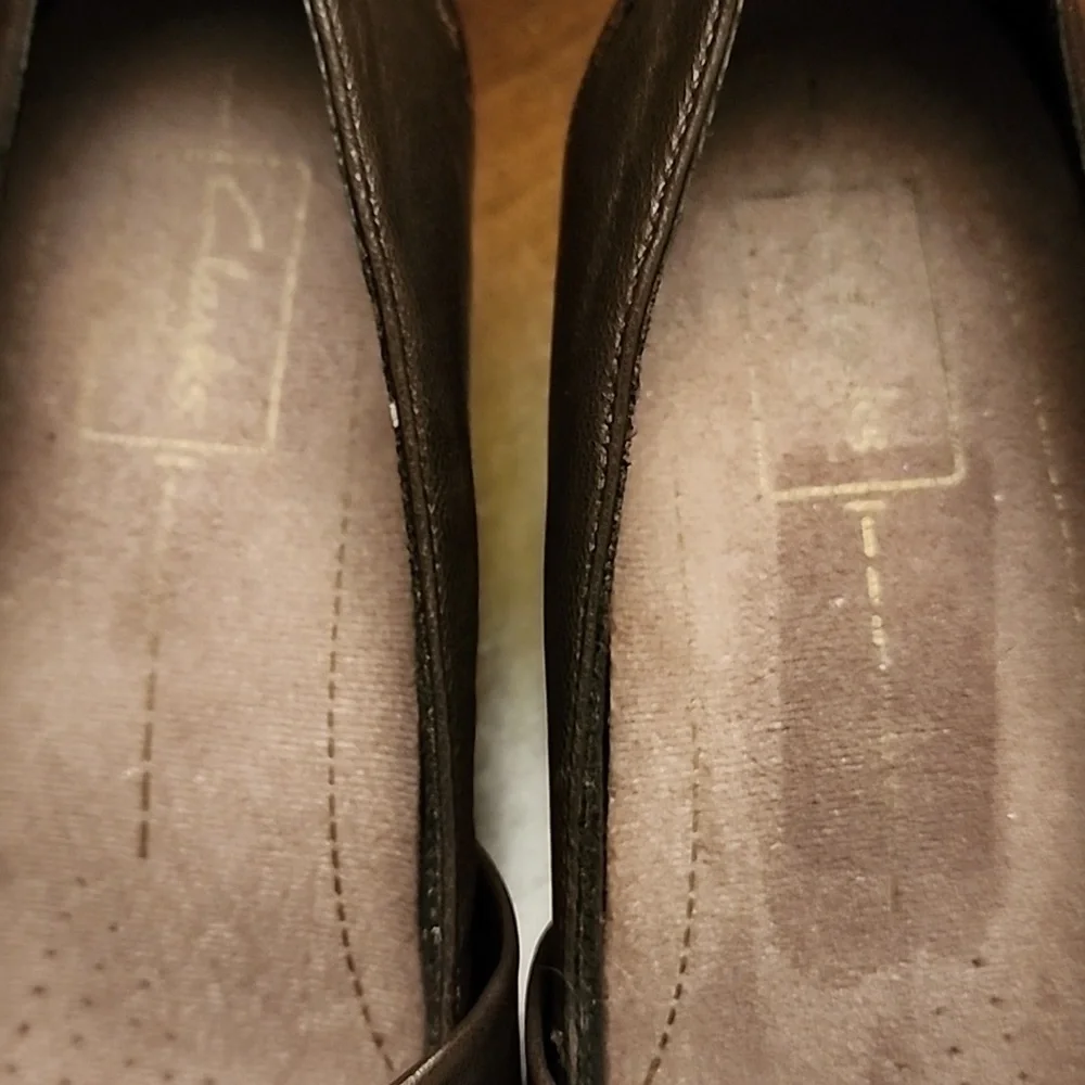 Clarks Sugar Plum Brown Leather Pumps sz 8.5 N